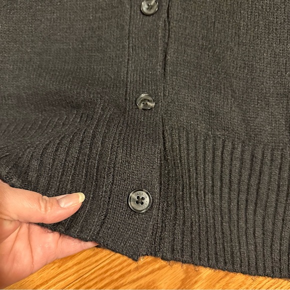 NEW Banana Republic Soft and Stretchy Black Button Front Cardigan Size XL - Picture 3 of 8